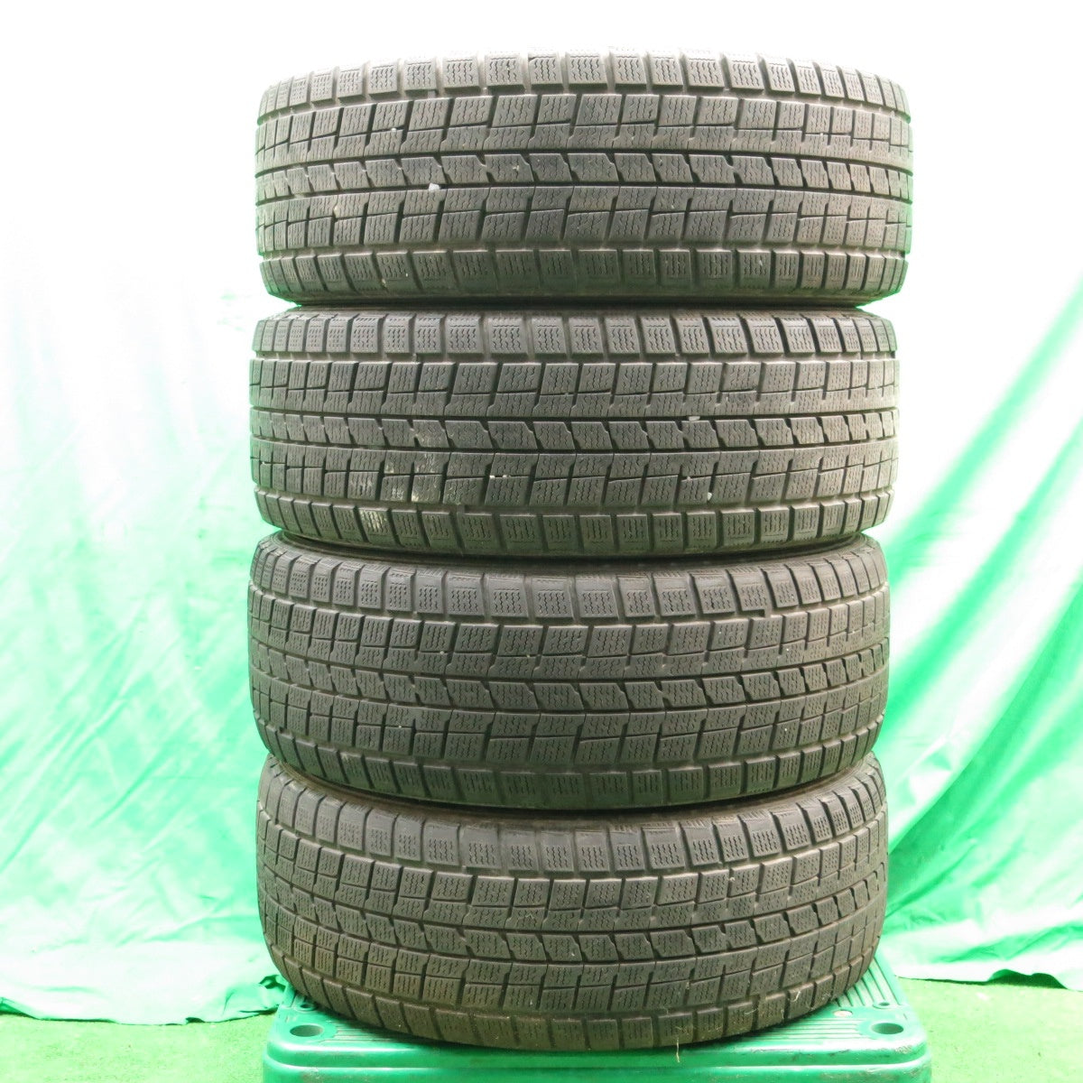 *送料無料* バリ溝！8.5分★トヨタ アイシス 純正 205/55R16 スタッドレス ダンロップ DSX 16インチ PCD114.3/5H★4042705ナス