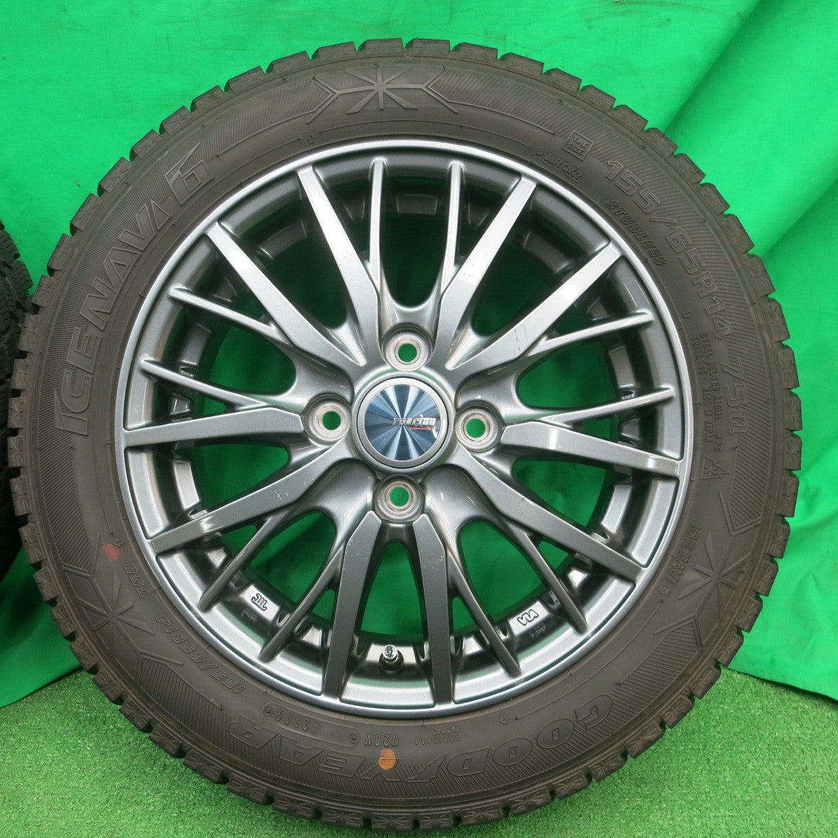 *送料無料* バリ溝！9.5分以上★スタッドレス 155/65R14 グッドイヤー アイスナビ6 ravrion RM01 ラブリオン 14インチ PCD100/4H★4042909ナス