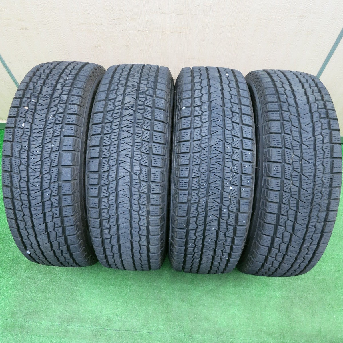 [送料無料] バリ溝！22年！キレイ！9分★スタッドレス 225/65R17 ヨコハマ アイスガード G075 WINNERS ウィナーズ 17インチ PCD114.3/5H★4110905NJス