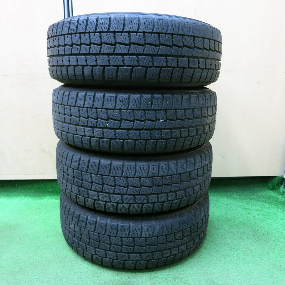 *送料無料* バリ溝！キレイ！8.5分★スタッドレス 195/65R15 ダンロップ ウインターマックス WM01 EuroSpeed MANARAY SPORT マナレイ PCD114.3/5H★4082003SYス