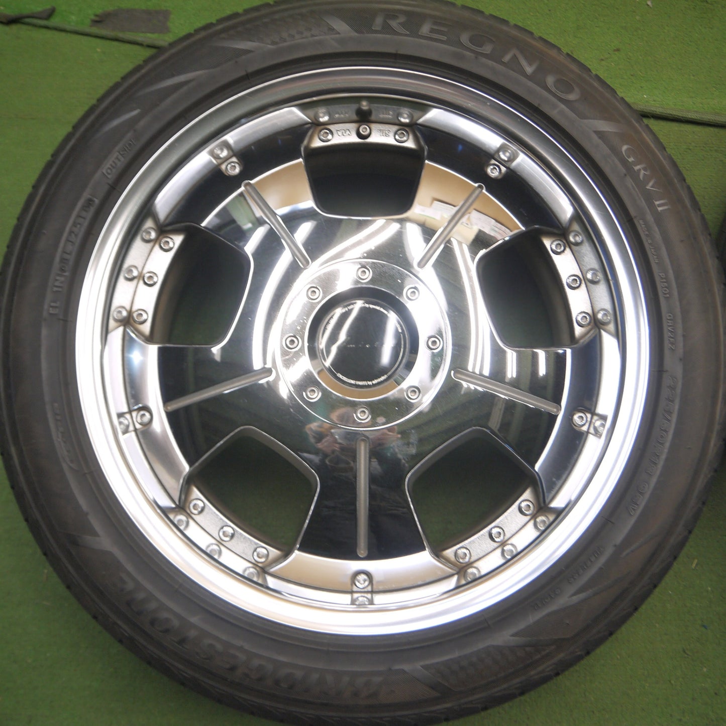 *送料無料* バリ溝！9分★Amistad Grace 225/50R18 ブリヂストン レグノ GRV2 アミスタット 18インチ PCD114.3/5H★4050110Hノ