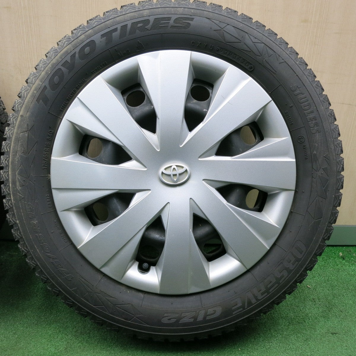 送料無料* 4本価格☆トヨタ カローラ フィールダー 純正 スチール 175/65R15 スタッドレス トーヨー オブザーブ GIZ2 P |  名古屋/岐阜の中古カー用品・工具の買取/販売ならガレージゲット