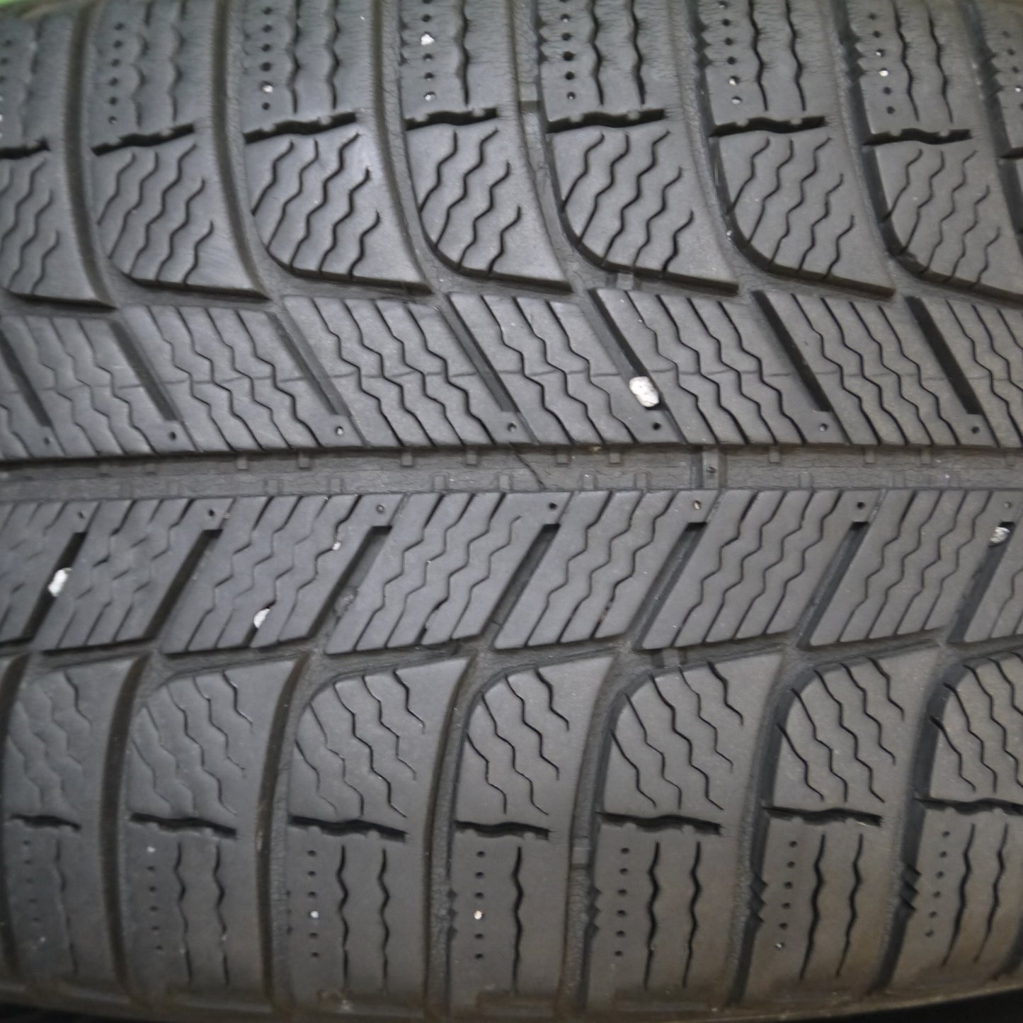 [送料無料] 4本価格★ベンツ 等 AGA Burg 225/55R17 スタッドレス ミシュラン X-ICE XI3 17インチ PCD112/5H★5011504Hス