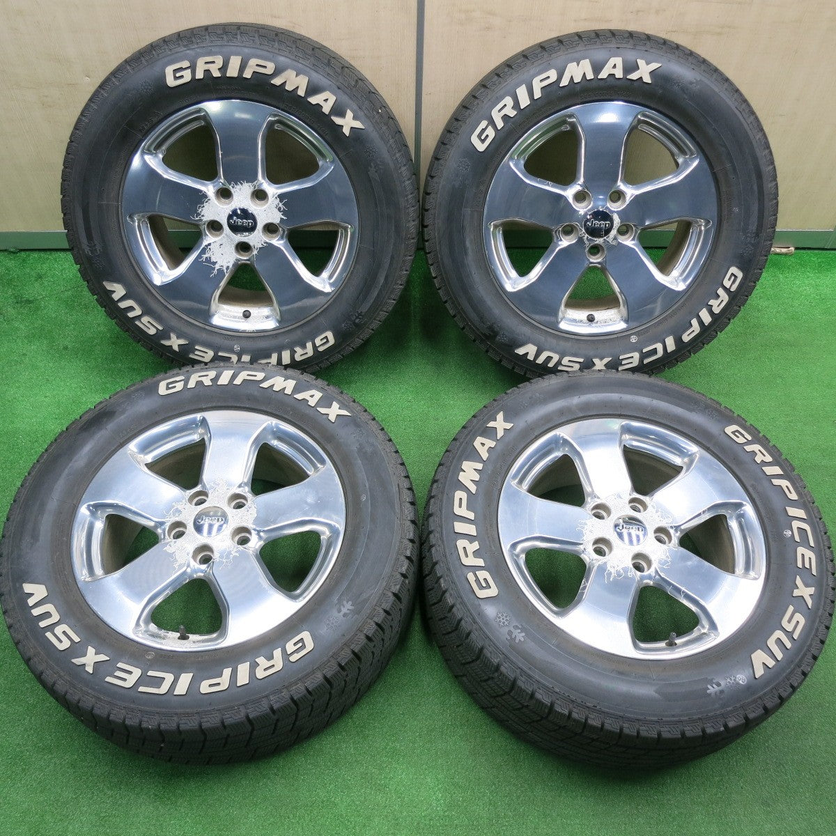 [送料無料] バリ溝！22年！9.5分★ジープ グランドチェロキー 純正 265/60R18 スタッドレス グリップマックス GRIP ICE X SUV ホワイトレター PCD127/5H★4112604TNス