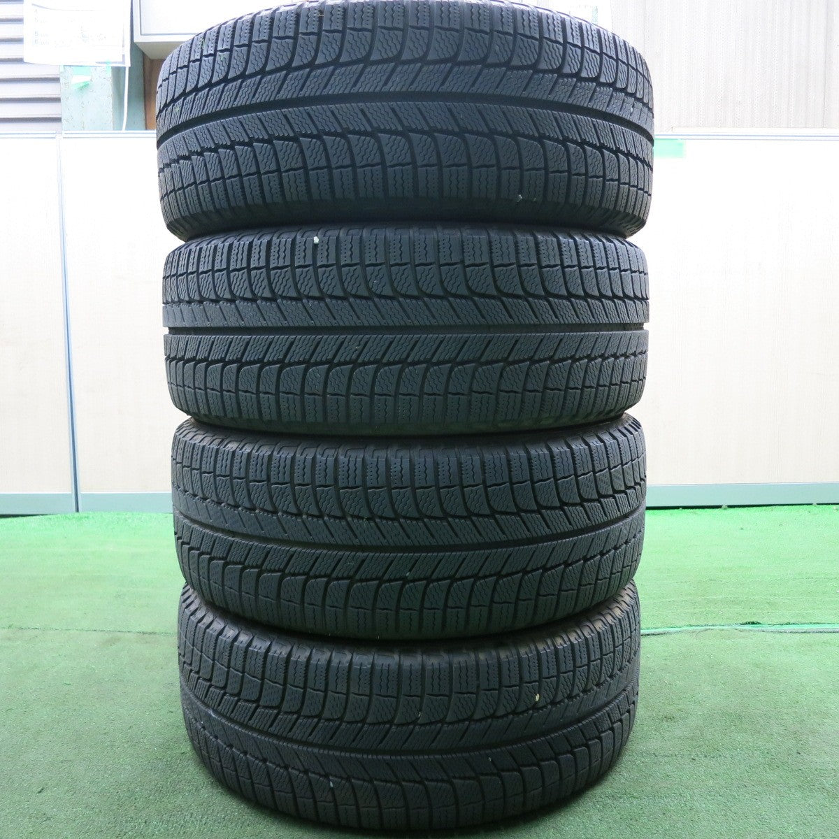 *送料無料* バリ溝！キレイ！9分★ベンツ 等 MAK VINCI 225/50R17 スタッドレス ミシュラン X-ICE XI3 17インチ PCD112/5H★4050604HAス