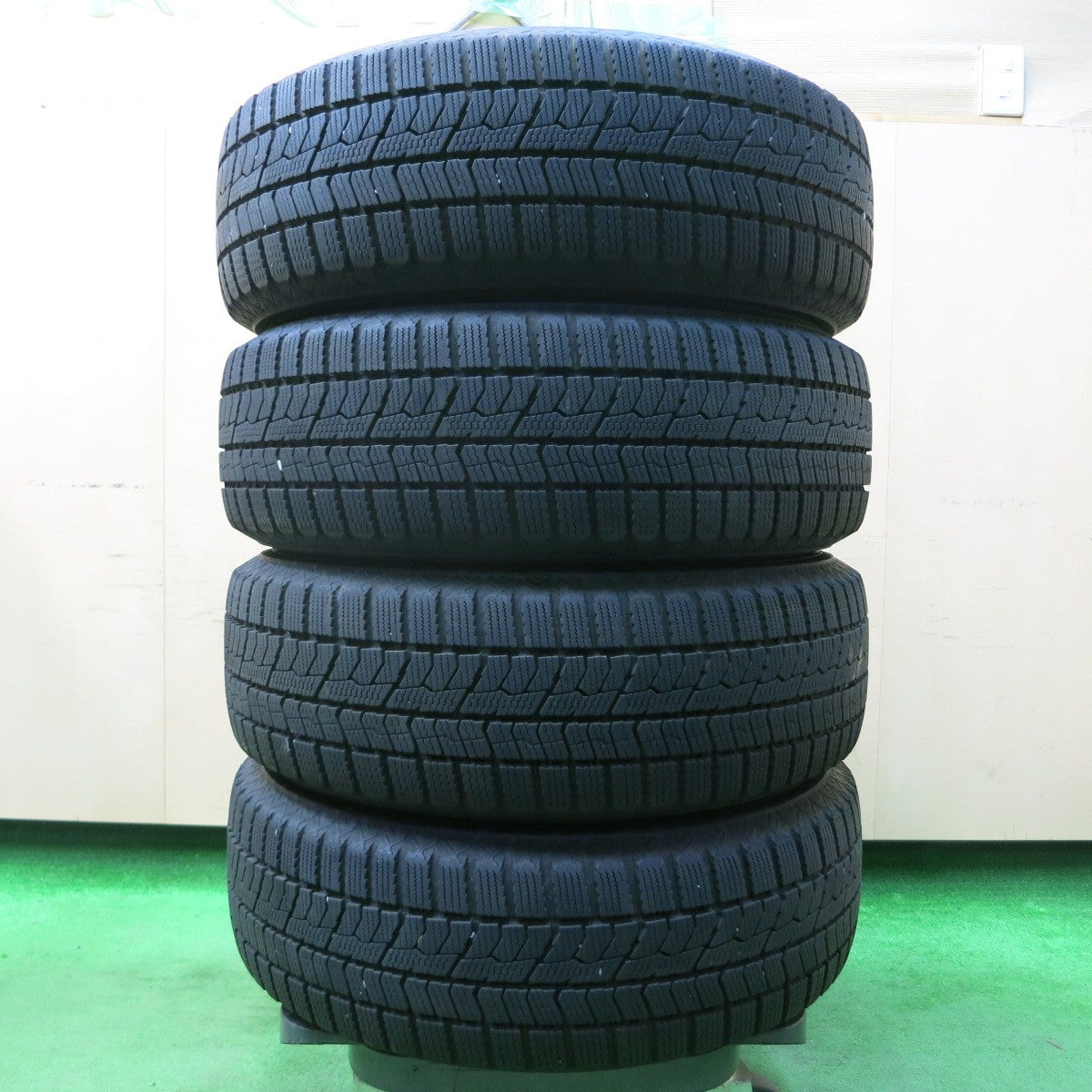 *送料無料* バリ溝！21年！綺麗！9分★プリウス 等 195/65R15 スタッドレス トーヨー オブザーブ GIZ2 VATRRA バトラ 15インチ PCD100/5H★4042611イス