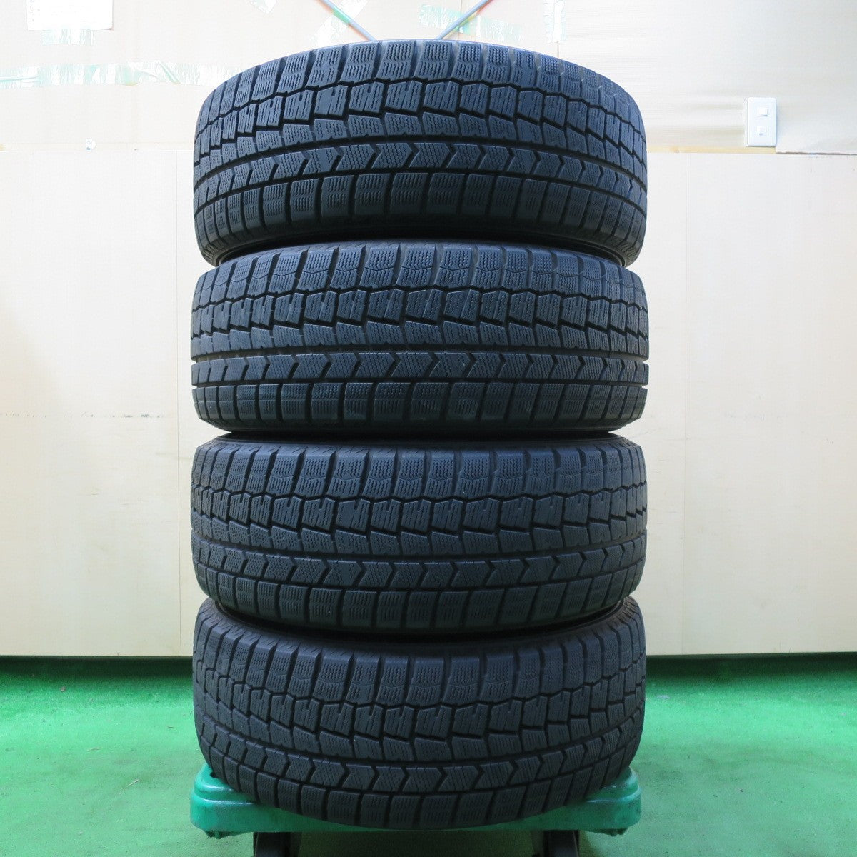 *送料無料* バリ溝！9.5分★アルファロメオ 159 純正 SPEEDLINE 215/55R16 スタッドレス ダンロップ ウインターマックス WM02 PCD110/5H★4063005イス