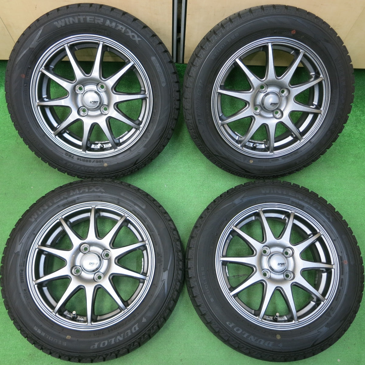 *送料無料* バリ溝！22年！キレイ！ほぼ10分★スタッドレス 165/65R14 ダンロップ ウインターマックス WM02 SPORT ABELIA 14インチ PCD100/4H★4041804イス