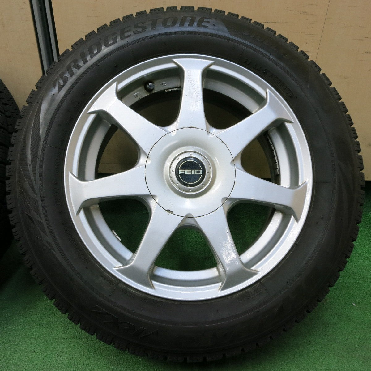 *送料無料* バリ溝！9分★スタッドレス 185/65R15 ブリヂストン ブリザック VRX2 FEID 15インチ PCD100 114.3/4H マルチ★4051005イス