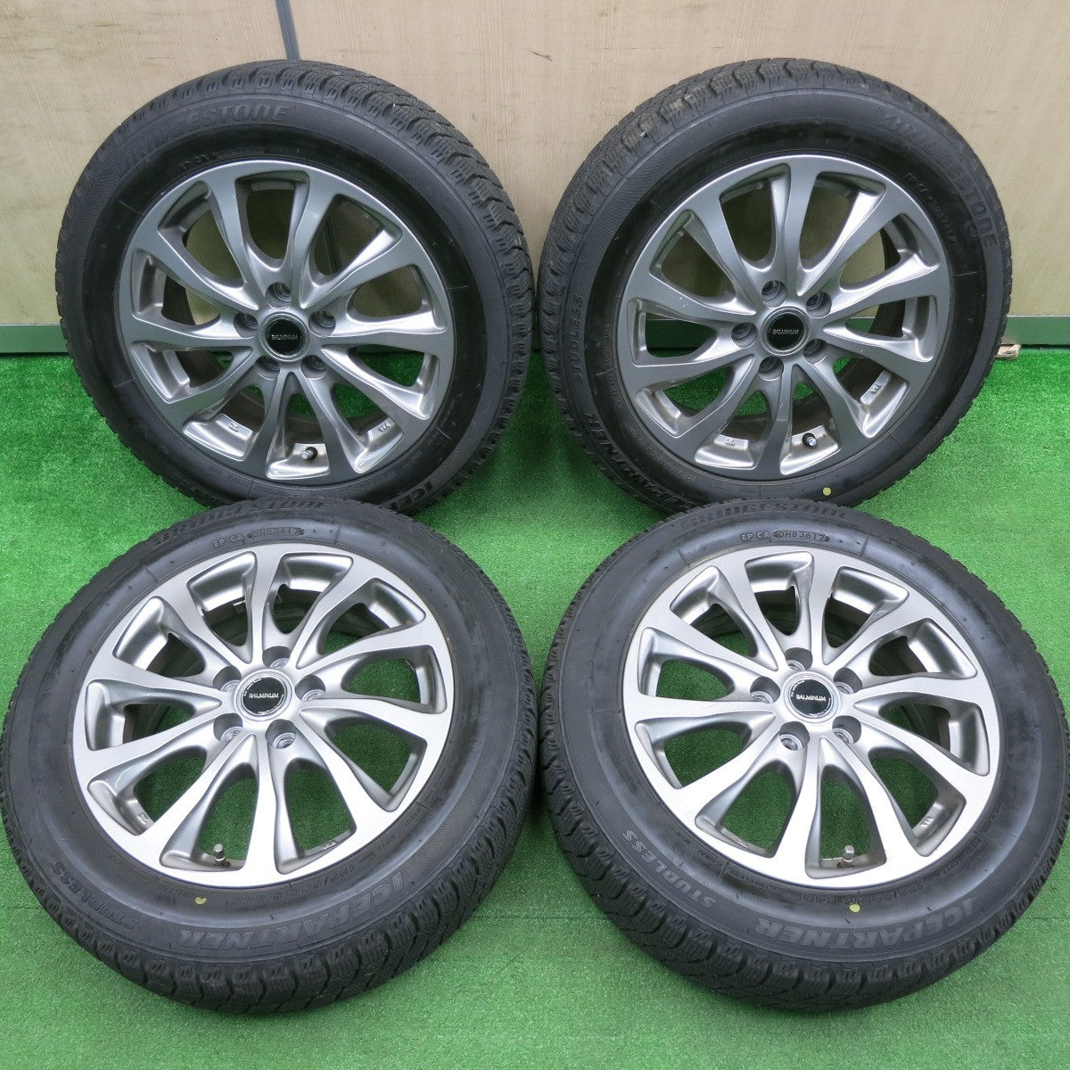 [送料無料] バリ溝！8.5分★シエンタ 等 185/60R15 スタッドレス ブリヂストン アイスパートナー BALMINUM バルミナ 15インチ PCD100/5H★4113002HAス