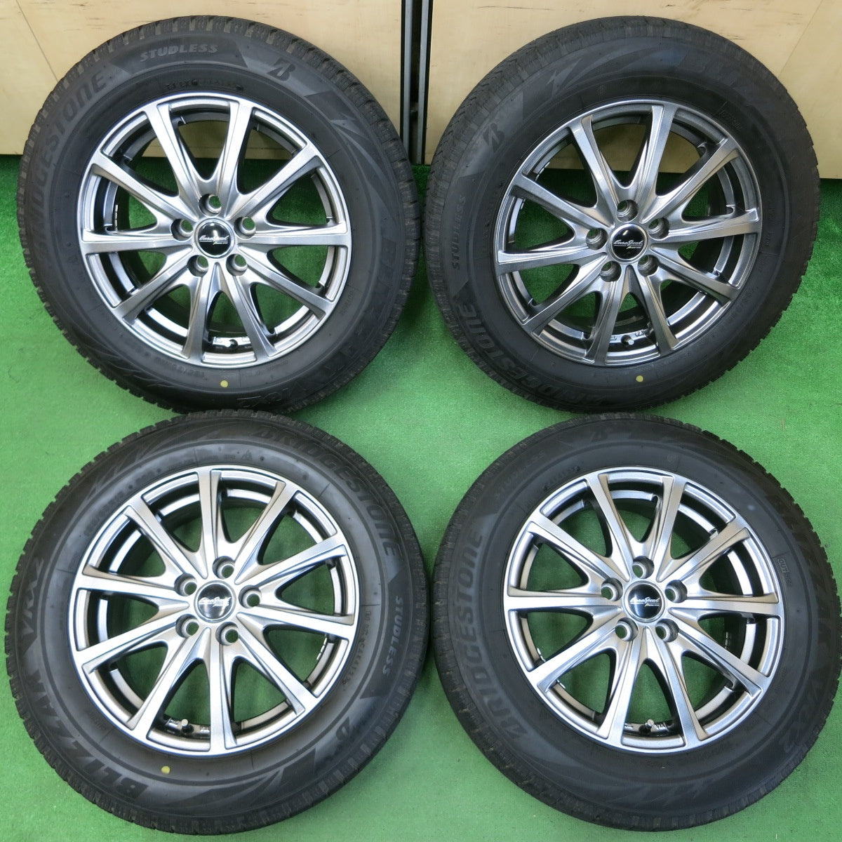 *送料無料* キレイ！22年★スタッドレス 185/65R15 ブリヂストン ブリザック VRX2 EuroSpeed MANARAY SPORT 15インチ PCD100/5H★4042708イス