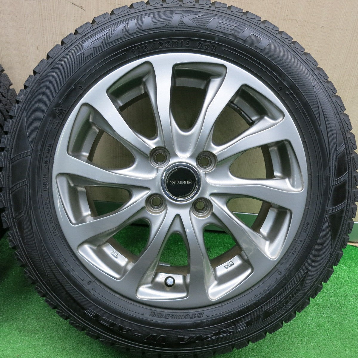 [送料無料] 超バリ溝！ほぼ10分★スタッドレス 175/65R14 ファルケン エスピア W-ACE BALMINUM バルミナ 14インチ PCD100/4H★4112801HAス