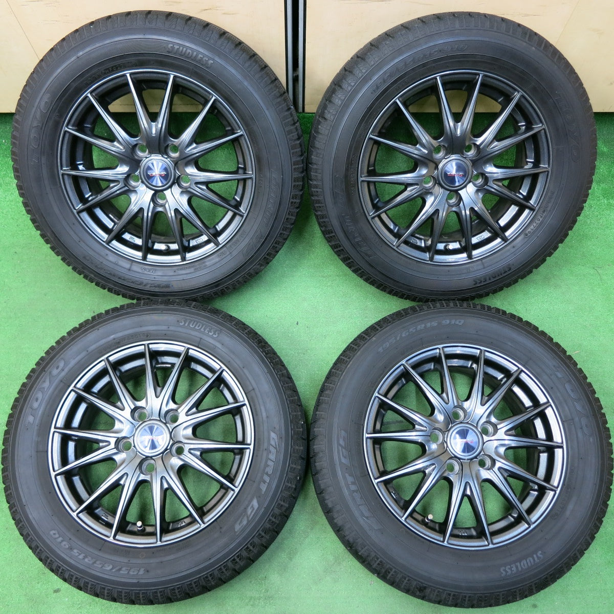 *送料無料* バリ溝！キレイ！9.5分★スタッドレス 195/65R15 トーヨー ガリット G5 VELVA SPORTZ ヴェルヴァ 15インチ PCD114.3/5H★4050810イス