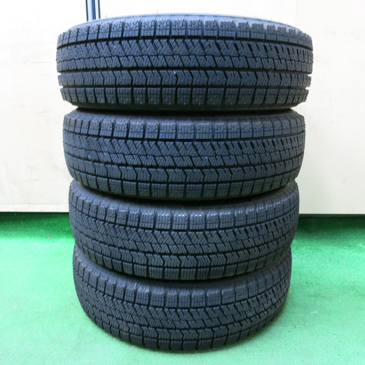 *送料無料* バリ溝！キレイ！ほぼ10分★スタッドレス 155/65R14 ブリヂストン ブリザック VRX2 Exceeder エクシーダー  14インチ PCD100/4H★4072505SYス