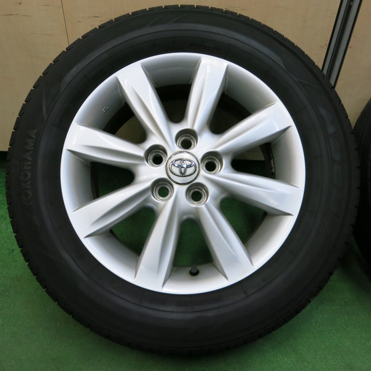 送料無料* バリ溝！8.5分☆トヨタ ウィッシュ 純正 195/65R15 ヨコハマ A580 15インチ PCD100/5H☆40523 |  名古屋/岐阜の中古カー用品・工具の買取/販売ならガレージゲット