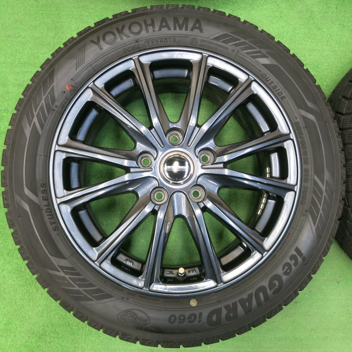 *送料無料* バリ溝！キレイ！8.5分★スタッドレス 205/55R16 ヨコハマ アイスガード iG60 WAREN ヴァーレン 16インチ PCD114.3/5H★4042403イス