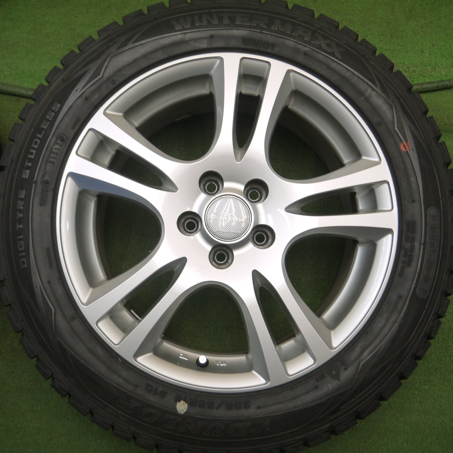 *送料無料* 超バリ溝！綺麗！ほぼ10分★スタッドレス 205/55R16 ダンロップ ウインターマックス WM01 EuroSpeed MANARAY SPORT PCD100/5H★4040105Hス