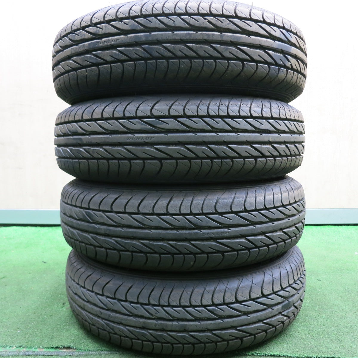 *送料無料* バリ溝！9.5分★145/80R12 ダンロップ エコ EC201 スチール ホイール 12インチ PCD100 110 114.3/4H マルチ★4062501HAノ