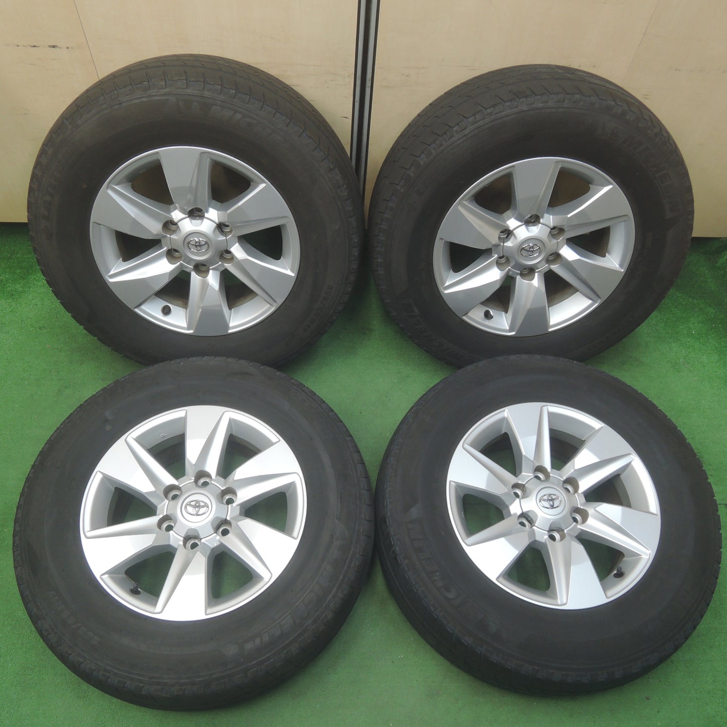 *送料無料* キレイ★トヨタ 150系 ランクル プラド 純正 265/65R17 ミシュラン LATITUDE TOUR 17インチ PCD139.7/6H★4071005SYノ