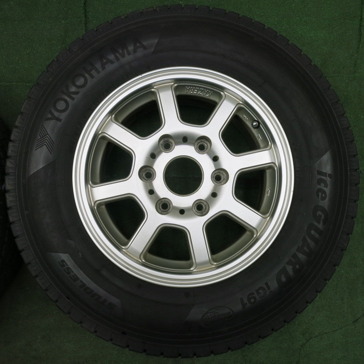 *送料無料* バリ溝！綺麗！9分★ハイエース 等 195/80R15 107/105L スタッドレス ヨコハマ アイスガード iG91 KAZERA H200 カゼラ PCD139.7/6H★4070203NJス