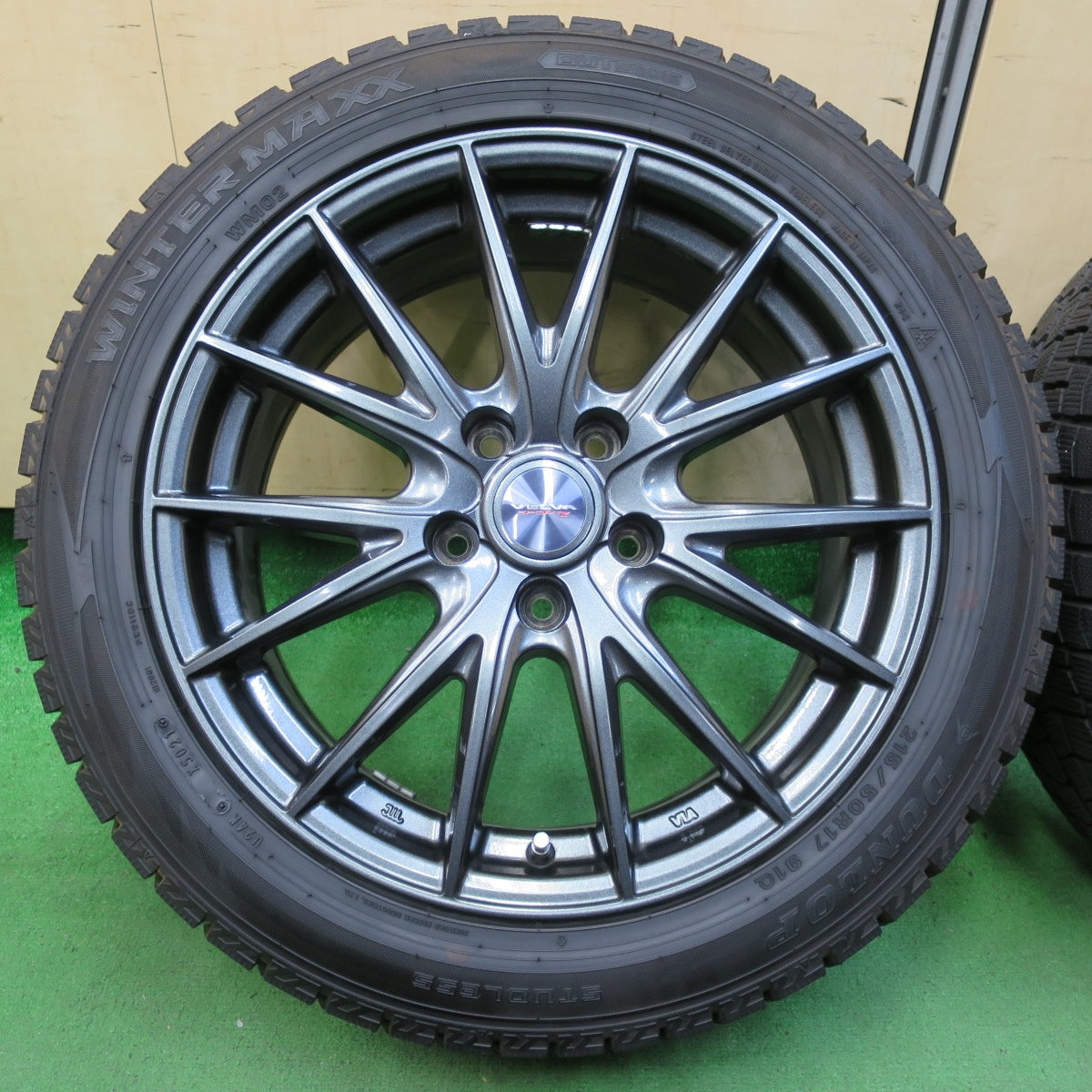 *送料無料* バリ溝！21年！キレイ！9.5分★スタッドレス 215/50R17 ダンロップ ウインターマックス WM02 VELVA SPORTZ ヴェルヴァ PCD114.3/5H★4090807イス