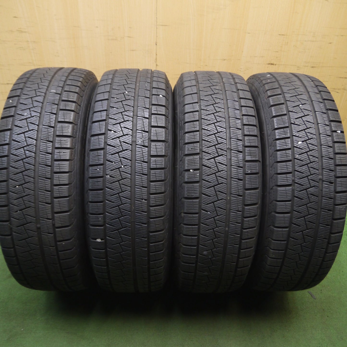 *送料無料* バリ溝！21年！キレイ！8.5分★スタッドレス 225/65R17 ピレリ アイスアシンメトリコ プラス ZACK JP-110 ザック PCD114.3/5H★4060710Hス