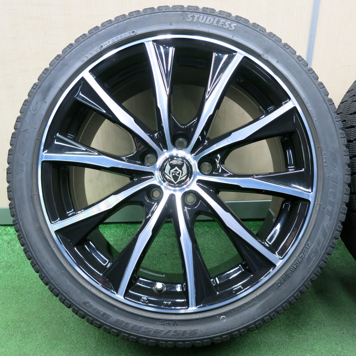 *送料無料* バリ溝！キレイ！9分★スタッドレス 215/45R18 トーヨー ガリット G5 RiZLEY ライツレー 18インチ PCD114.3/5H★4051809NJス