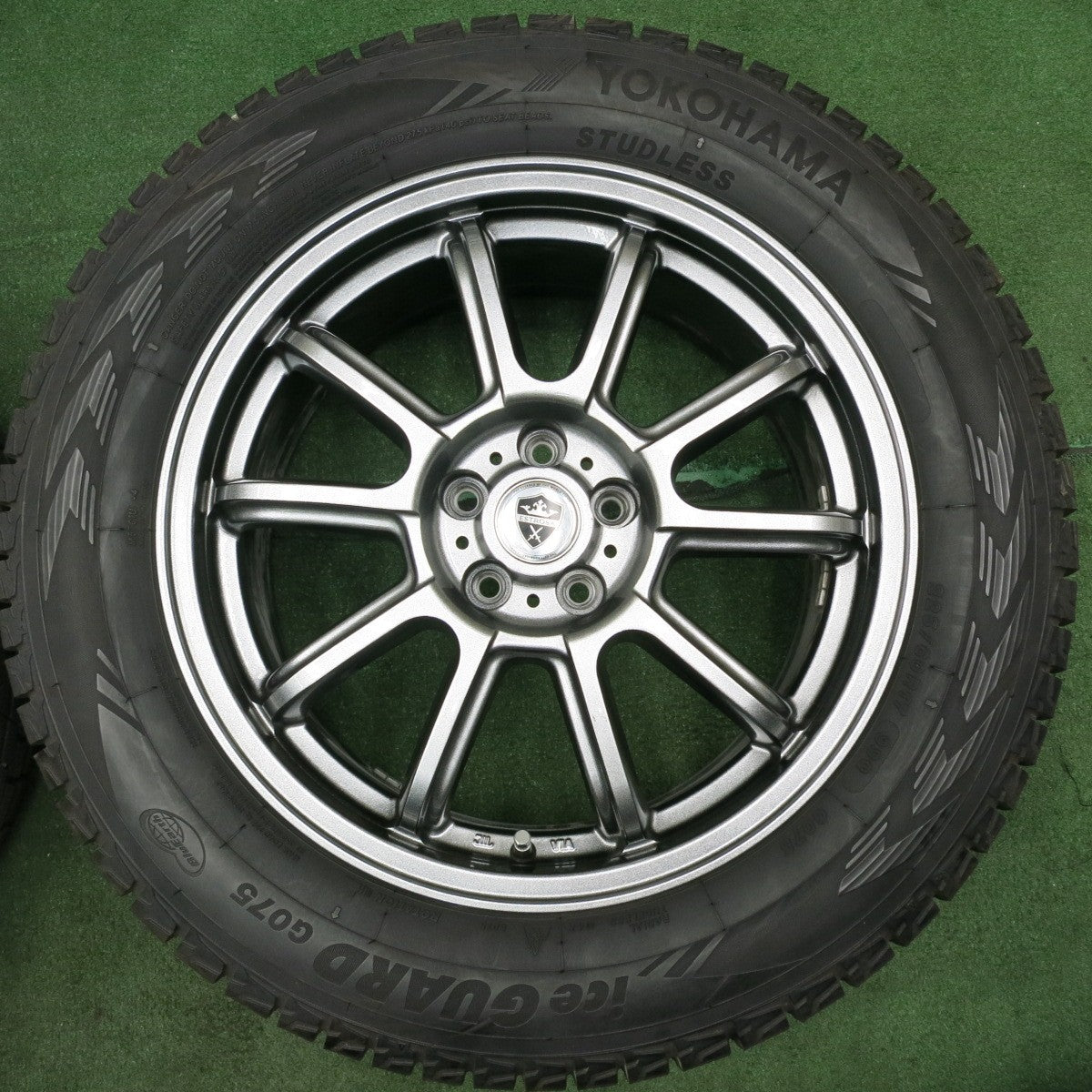 *送料無料* バリ溝！21年！キレイ！9分★XV 等 225/60R17 スタッドレス ヨコハマ アイスガード G075 ESTROSA エステローザ  17インチ PCD100/5H★4051406NJス