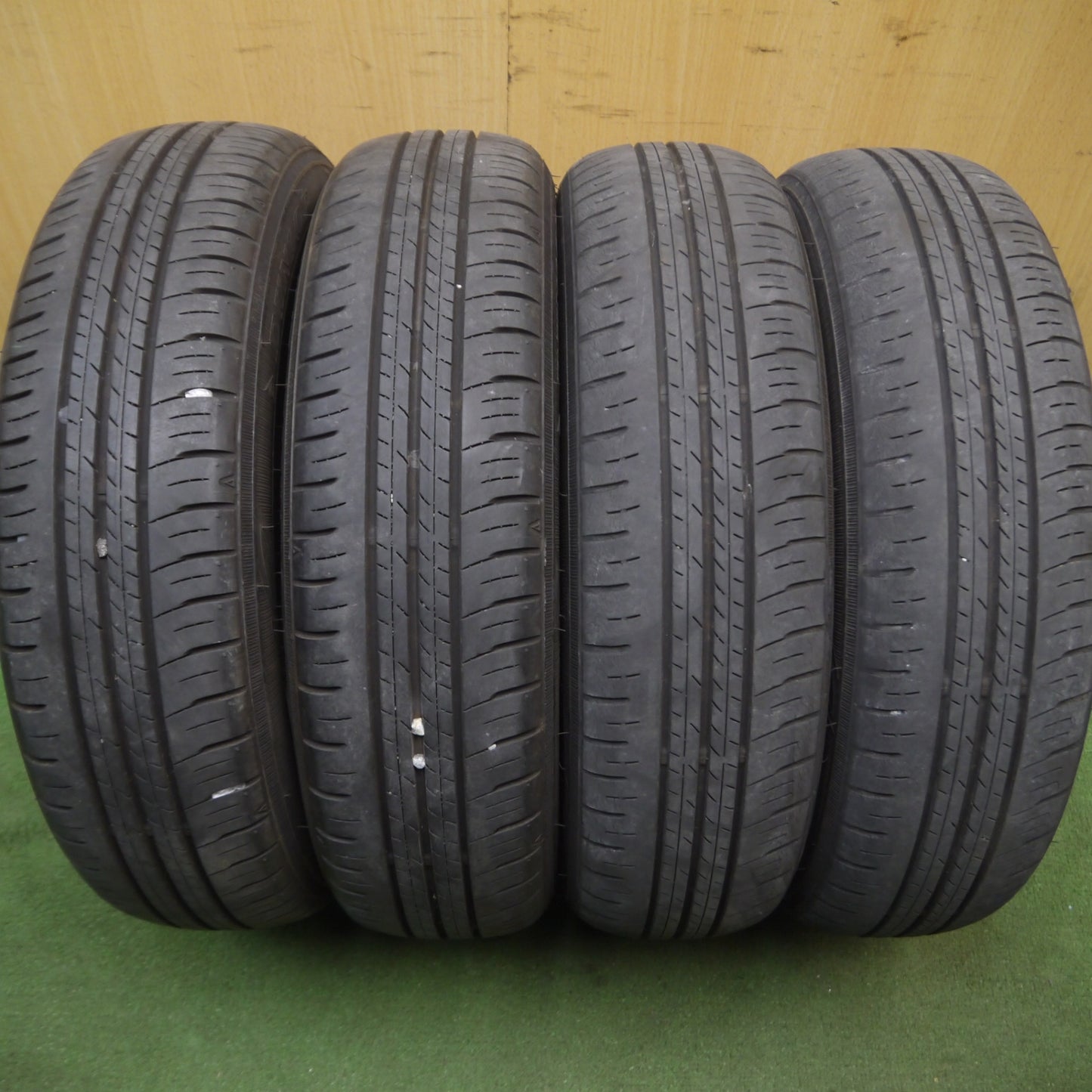 *送料無料* バリ溝！21年！8.5分★155/65R14 ダンロップ エナセーブ EC300+ タイヤ 14インチ スペーシア N-BOX ワゴンR 等★4071010Hノタ