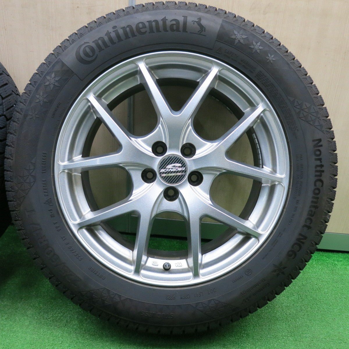 [送料無料] バリ溝！23年！キレイ！9.5分★XV 等 225/60R17 スタッドレス コンチネンタル ノースコンタクト NC6 SCHNEIDER シュナイダー 17インチ PCD100/5H★4102902NJス