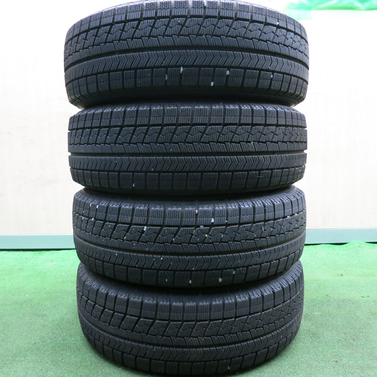 *送料無料* バリ溝！8.5分★ホンダ GE6 フィット 純正 スチール 175/65R14 スタッドレス ブリヂストン ブリザック VRX  PCD100/4H★4052403HAス