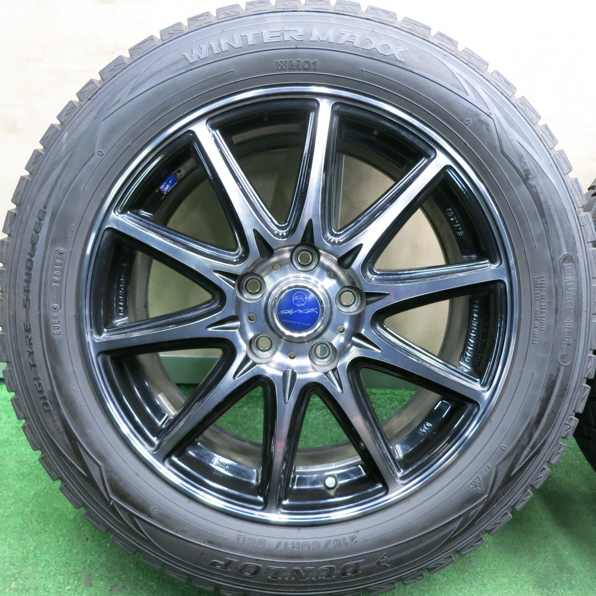 *送料無料* バリ溝！9.5分★スタッドレス 215/60R17 ダンロップ ウインターマックス WM01 SMACK ENKEI スマック エンケイ PCD114.3/5H★4042004HAス