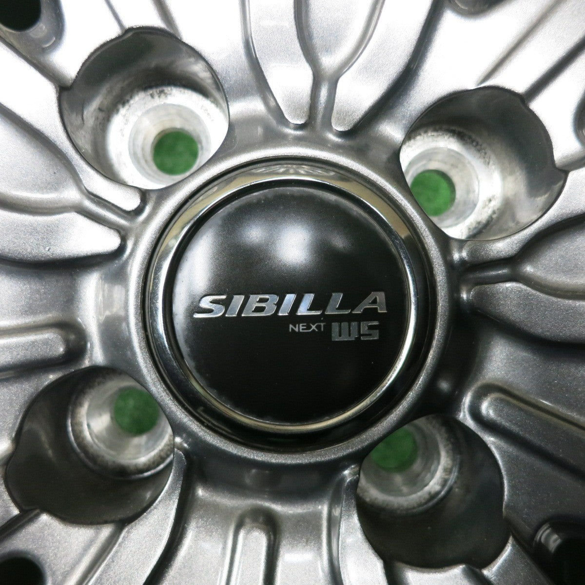 [送料無料] バリ溝！22年！キレイ！8.5分★スタッドレス 175/70R14 トーヨー オブザーブ GIZ2 SIBILLA NEXT W5 シビラ 14インチ PCD100/4H★4121102NJス