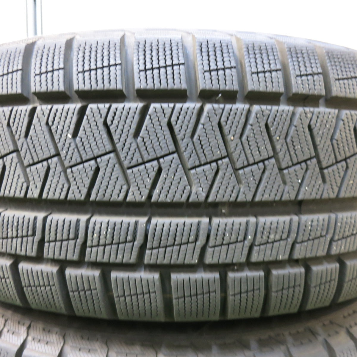 [送料無料] バリ溝！キレイ！9.5分以上★トヨタ 130系 マークX 純正 215/60R16 スタッドレス ピレリ アイスアシンメトリコ プラス 16インチ PCD114.3/5H★4120409SYス