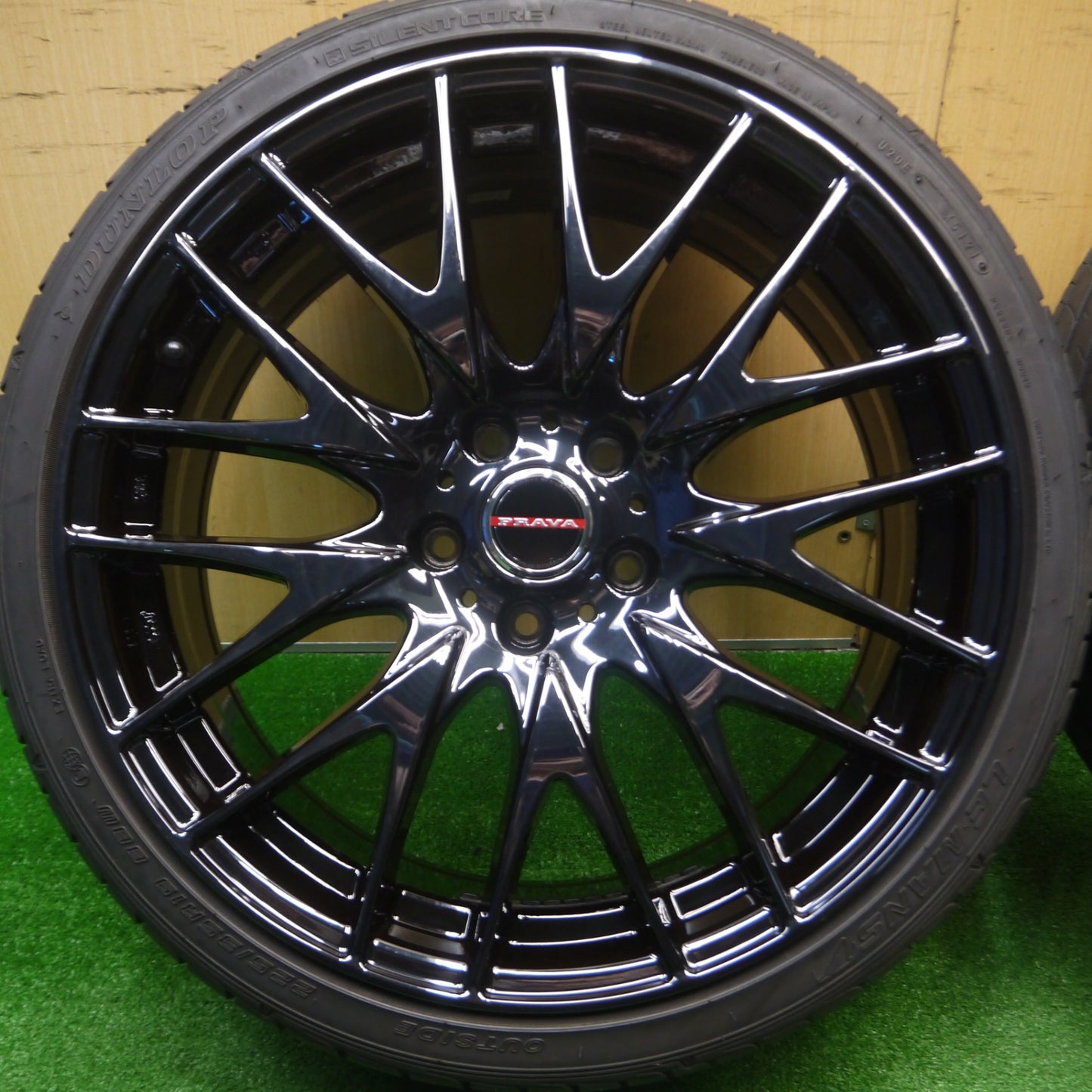 [送料無料] バリ溝!21年! キレイ! 9分★レクサス等 Leyseen PRAVA 9M 225/35R19 ダンロップ ルマン5 レイシーン PCD114.3/5H★4092704Hノ