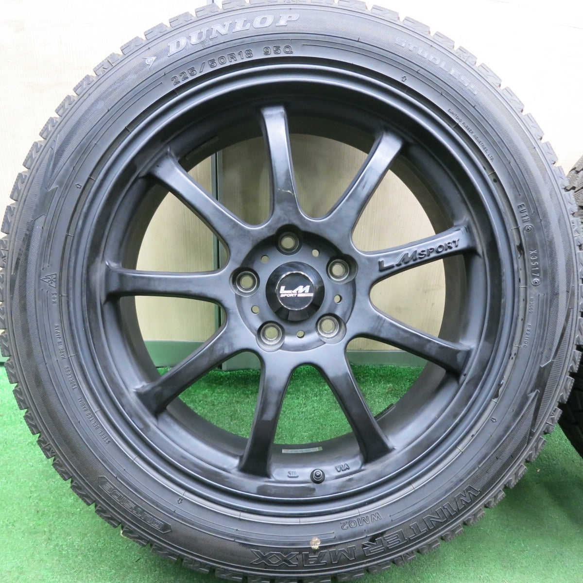 *送料無料* バリ溝！9.5分以上★スタッドレス LM SPORT 225/50R18 ダンロップ ウインターマックス WM02 LMスポーツ 18インチ PCD114.3/5H★4070303HAス