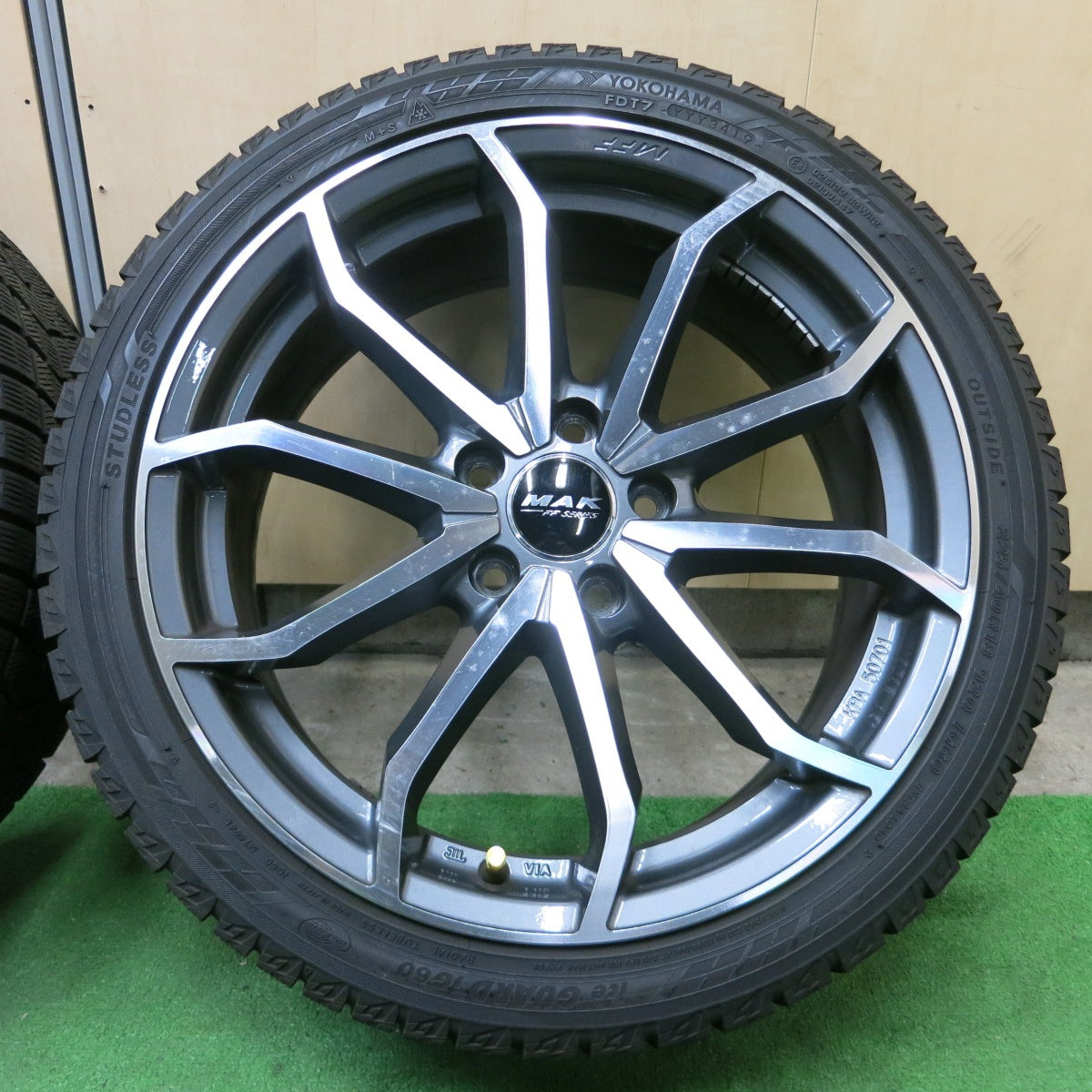 *送料無料* 4本価格★ベンツ 等 MAK FF SERIES 225/40R18 スタッドレス ヨコハマ アイスガード iG60 18インチ PCD112/5H★4060503ナス