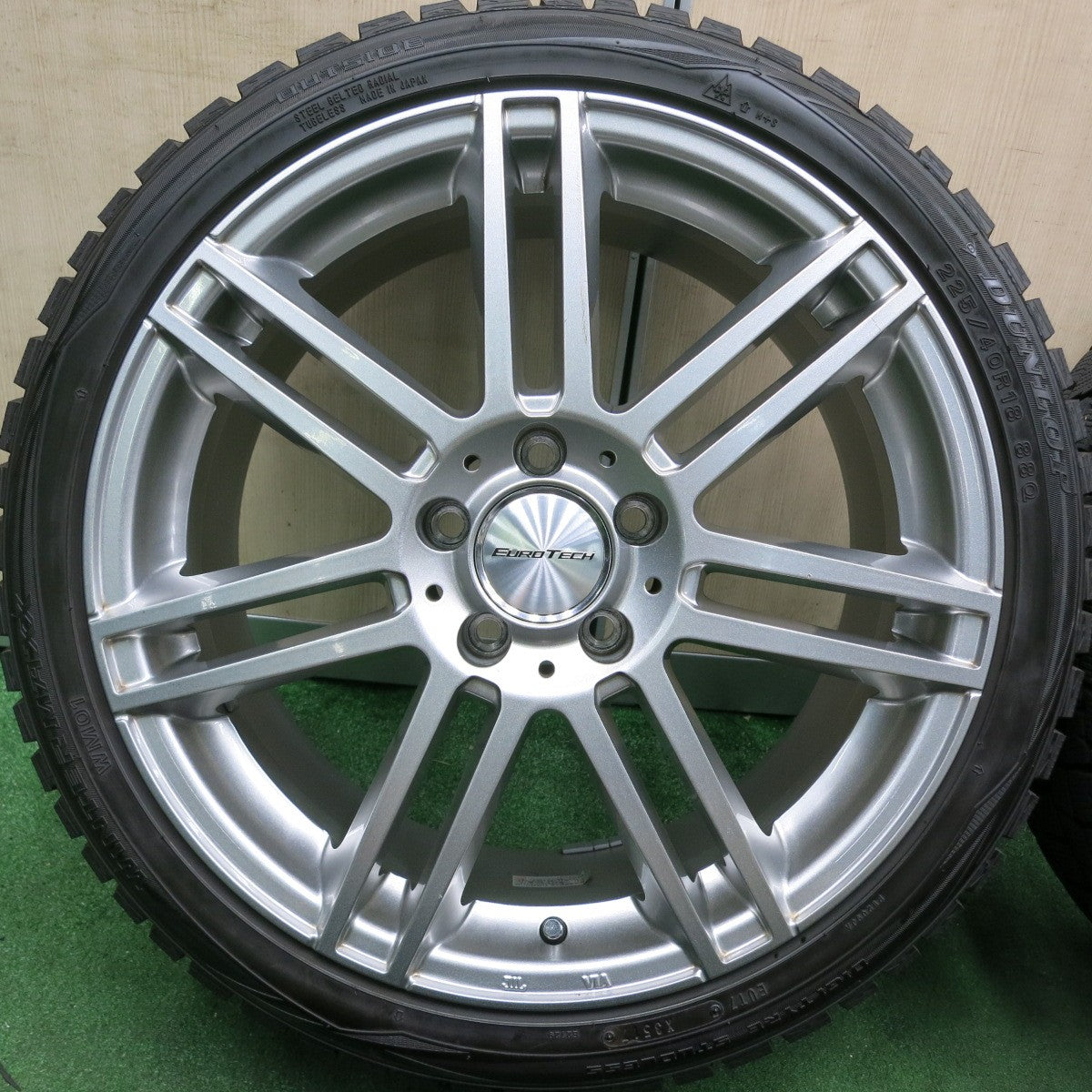 *送料無料* バリ溝！9.5分★ワーゲン等 EUROTECH 225/40R18 スタッドレス ダンロップ ウインターマックス WM01 ユーロテック PCD112/5H★4062502HAス