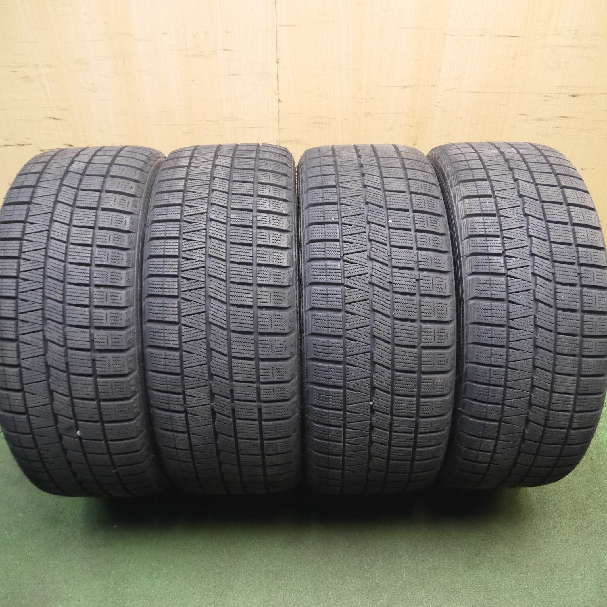 *送料無料*バリ溝！21年！キレイ！9.5分★ベンツ 等 スタッドレス RAYS HOMURA 2X8 GTS 235/40R18 ナンカン  CORSAFA レイズ ホムラ 18インチ PCD112/5H★4011711Hス