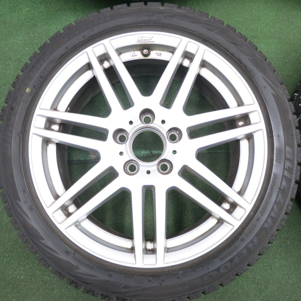 *送料無料* バリ溝！8.5分★ワーゲン等 ATS 225/45R17 スタッドレス ブリヂストン ブリザック REVO GZ RFT 17インチ PCD112/5H★4052302HAス