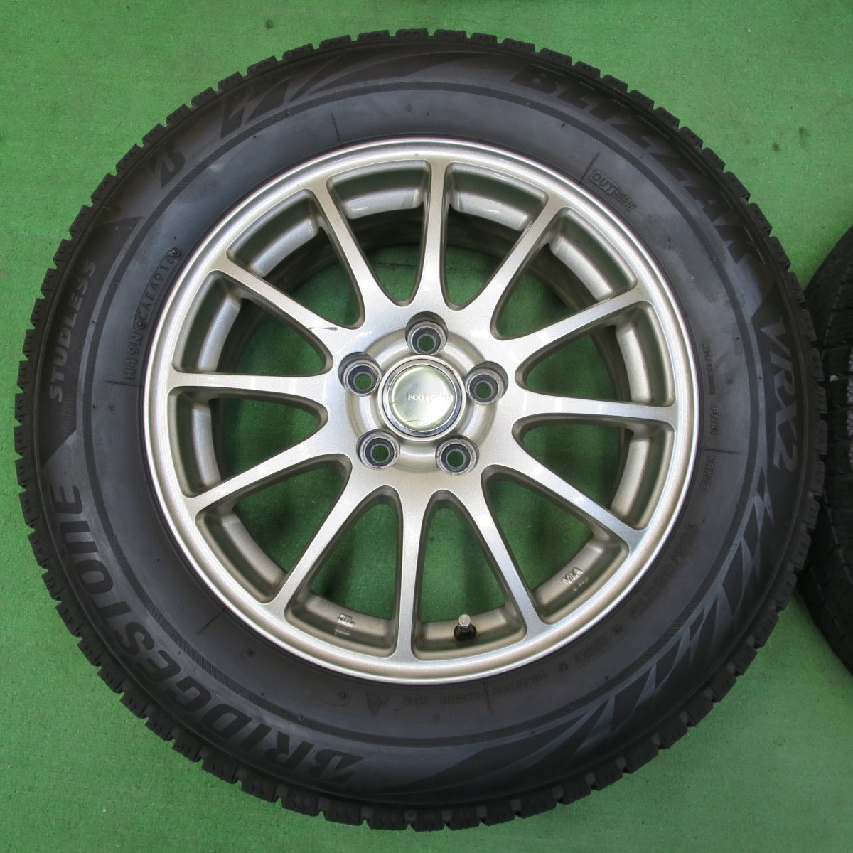 *送料無料* キレイ★プリウス等 195/65R15 スタッドレス ブリヂストン ブリザック VRX2 ECO FORME エコフォルム PCD100/5H★4090104イス