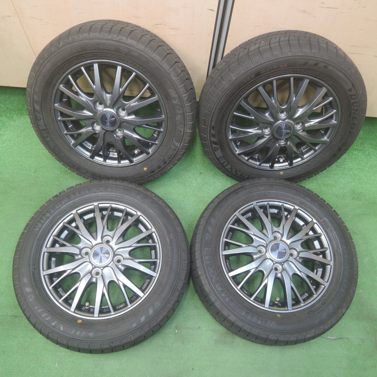 *送料無料* バリ溝！22年！キレイ！ほぼ10分★スタッドレス 155/65R13 ダンロップ ウインターマックス03 ravrion RM01 ラブリオン PCD100/4H★4070403SYス