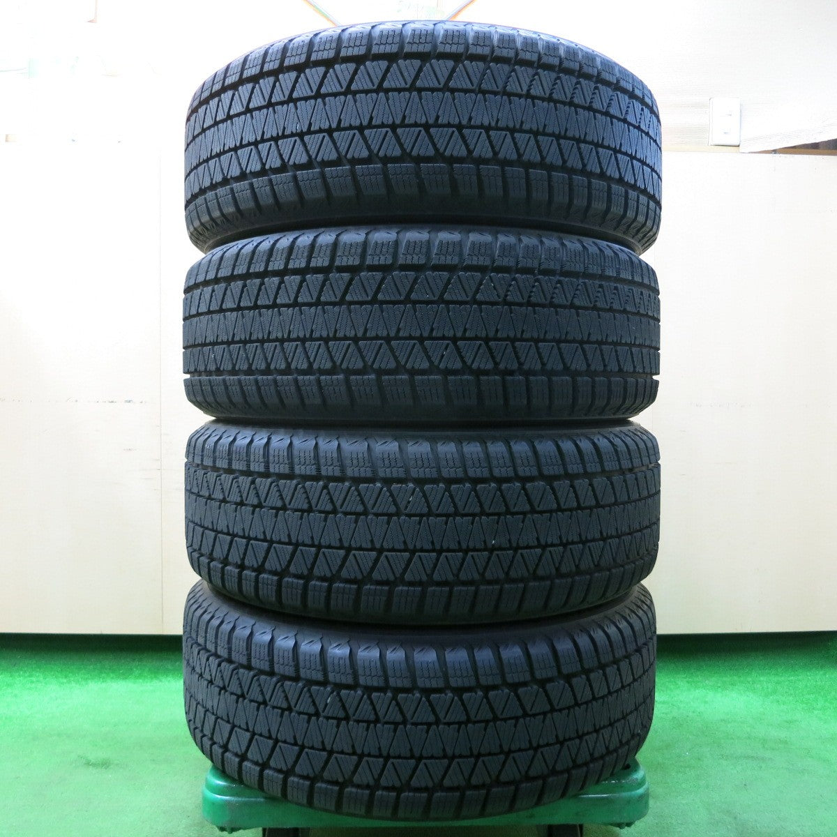 送料無料* バリ溝！キレイ！9.5分以上☆スバル SK フォレスター 純正 225/55R18 スタッドレス ブリヂストン ブリザック D |  名古屋/岐阜の中古カー用品・工具の買取/販売ならガレージゲット