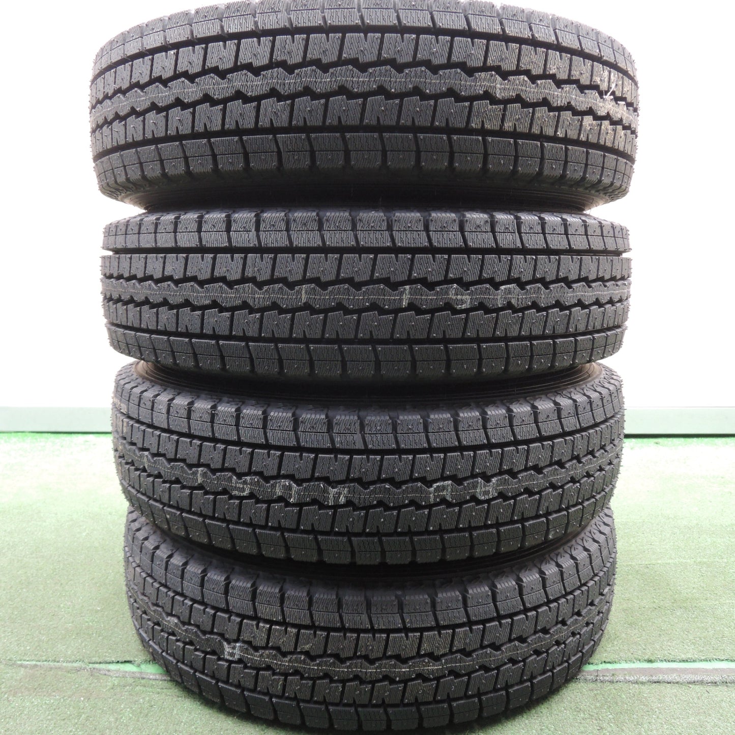 *送料無料* 未使用！21年★スタッドレス 155/80R14 88/86N ダンロップ ウインターマックス SV01 スチール ホイール PCD100/4H★4032403HAス