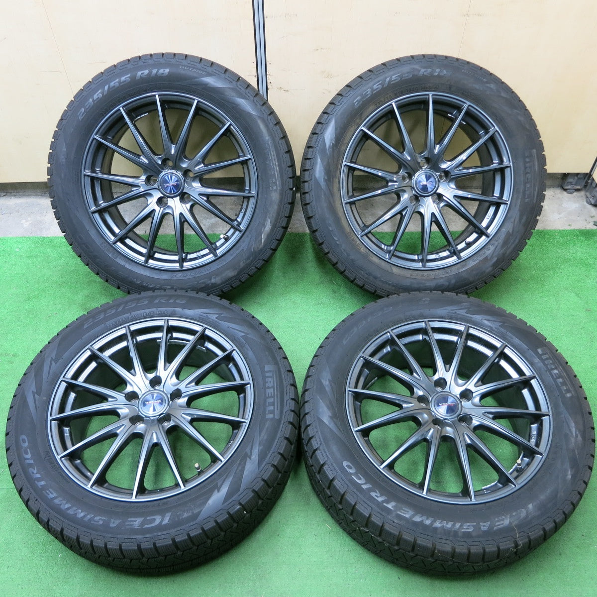 *送料無料* バリ溝！20年！綺麗！9.5分★スタッドレス 235/55R18 ピレリ アイスアシンメトリコ VELVA SPORTZ ヴェルヴァ 18インチ PCD114.3/5H★4071002ナス