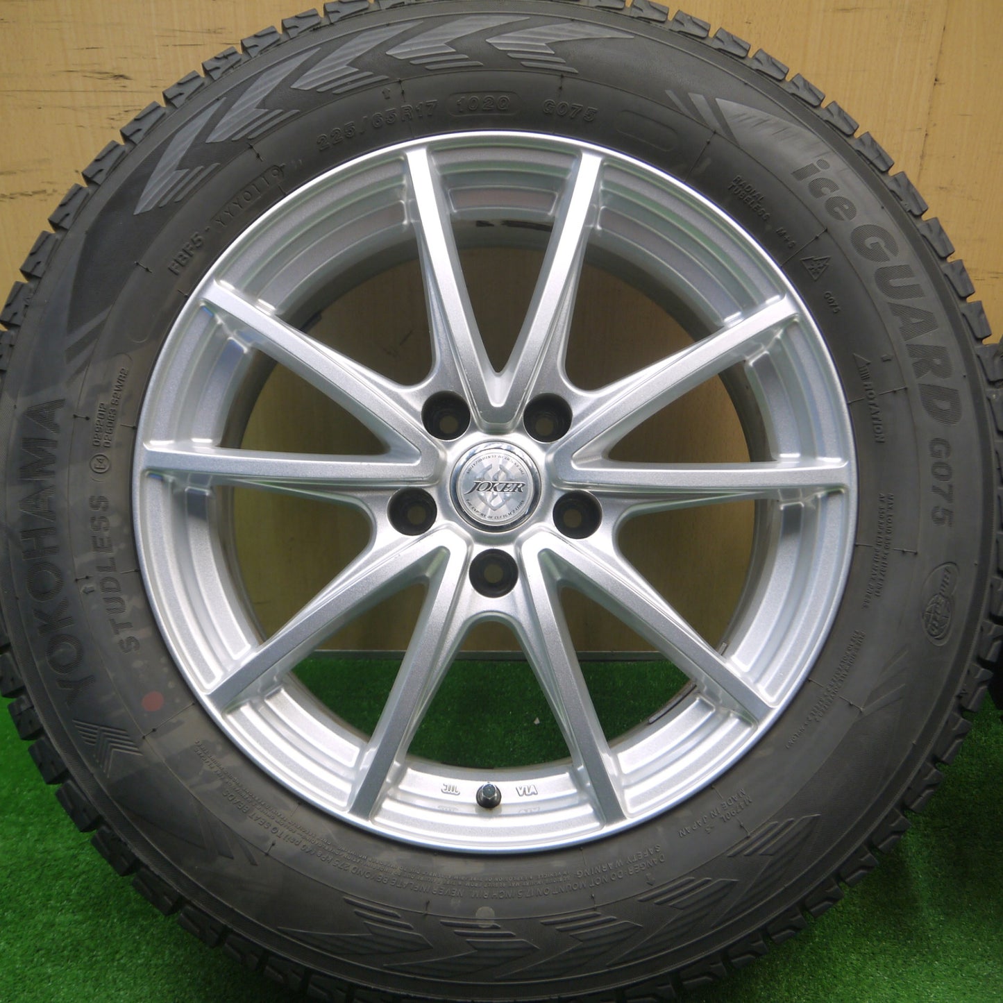 [送料無料] バリ溝!8.5分!★スタッドレス 225/65R17 ヨコハマ アイスガード G075 JOKER ジョーカー 17インチ PCD114.3/5H★4100104Hス