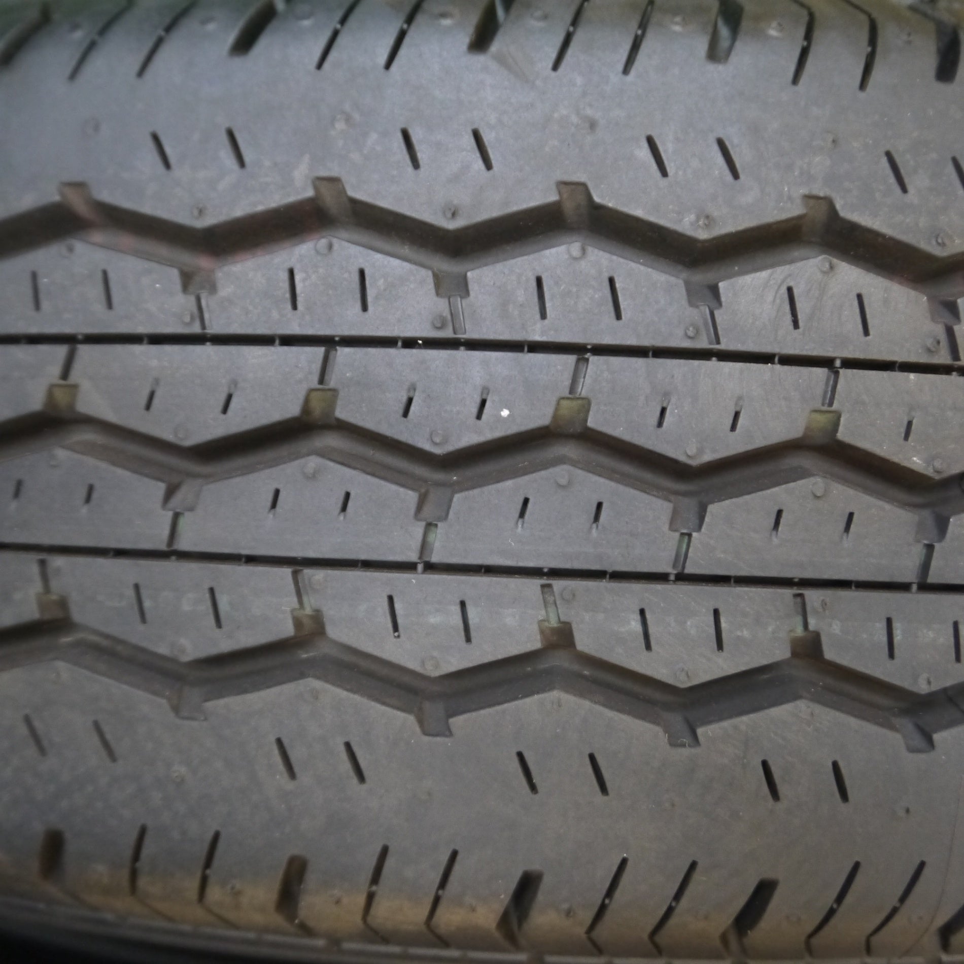 送料無料* 新車外し！22年☆トヨタ ハイエース 純正 スチール 195/80R15 107/105N ブリヂストン エコピア RD613 |  名古屋/岐阜の中古カー用品・工具の買取/販売ならガレージゲット