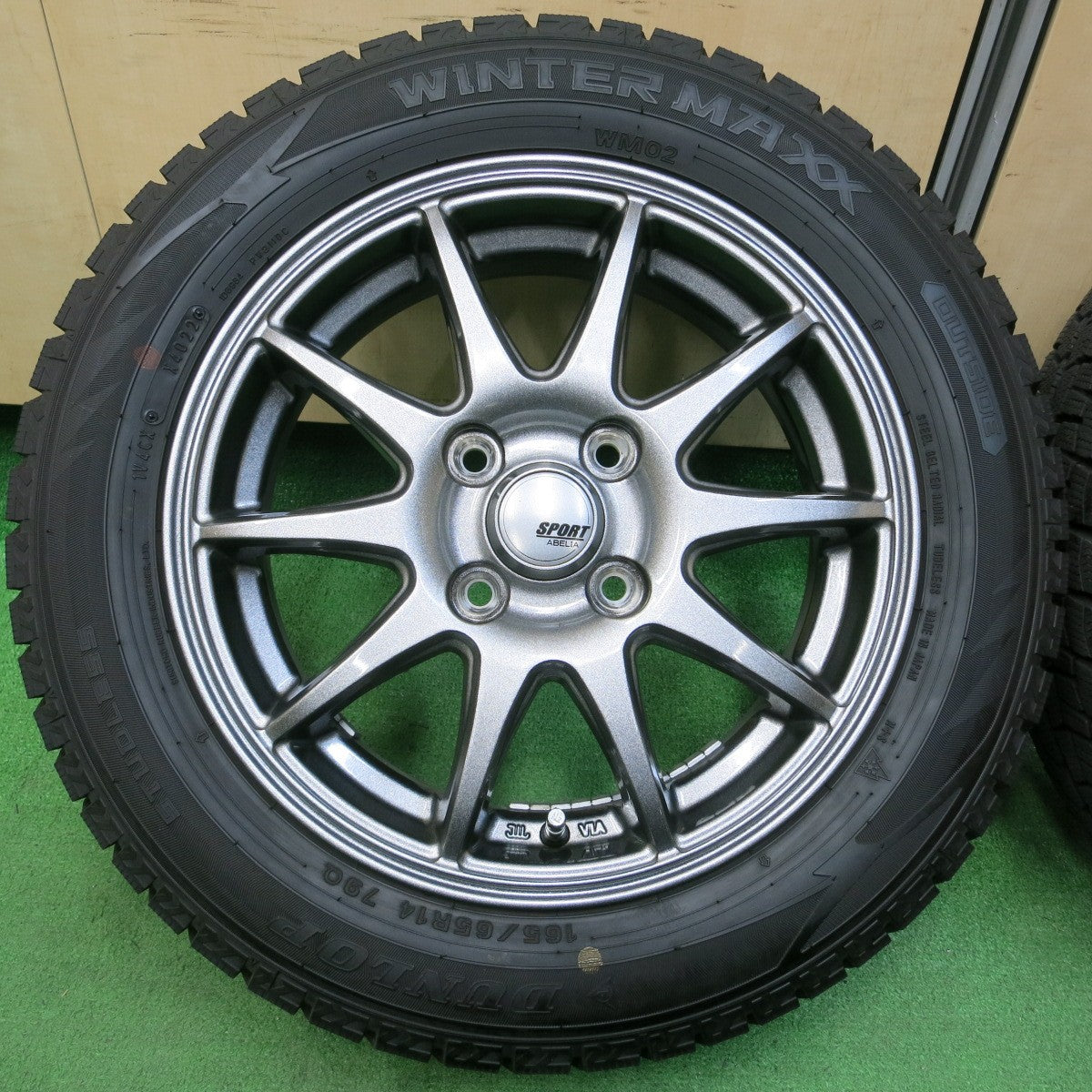 *送料無料* バリ溝！22年！キレイ！ほぼ10分★スタッドレス 165/65R14 ダンロップ ウインターマックス WM02 SPORT ABELIA 14インチ PCD100/4H★4041804イス