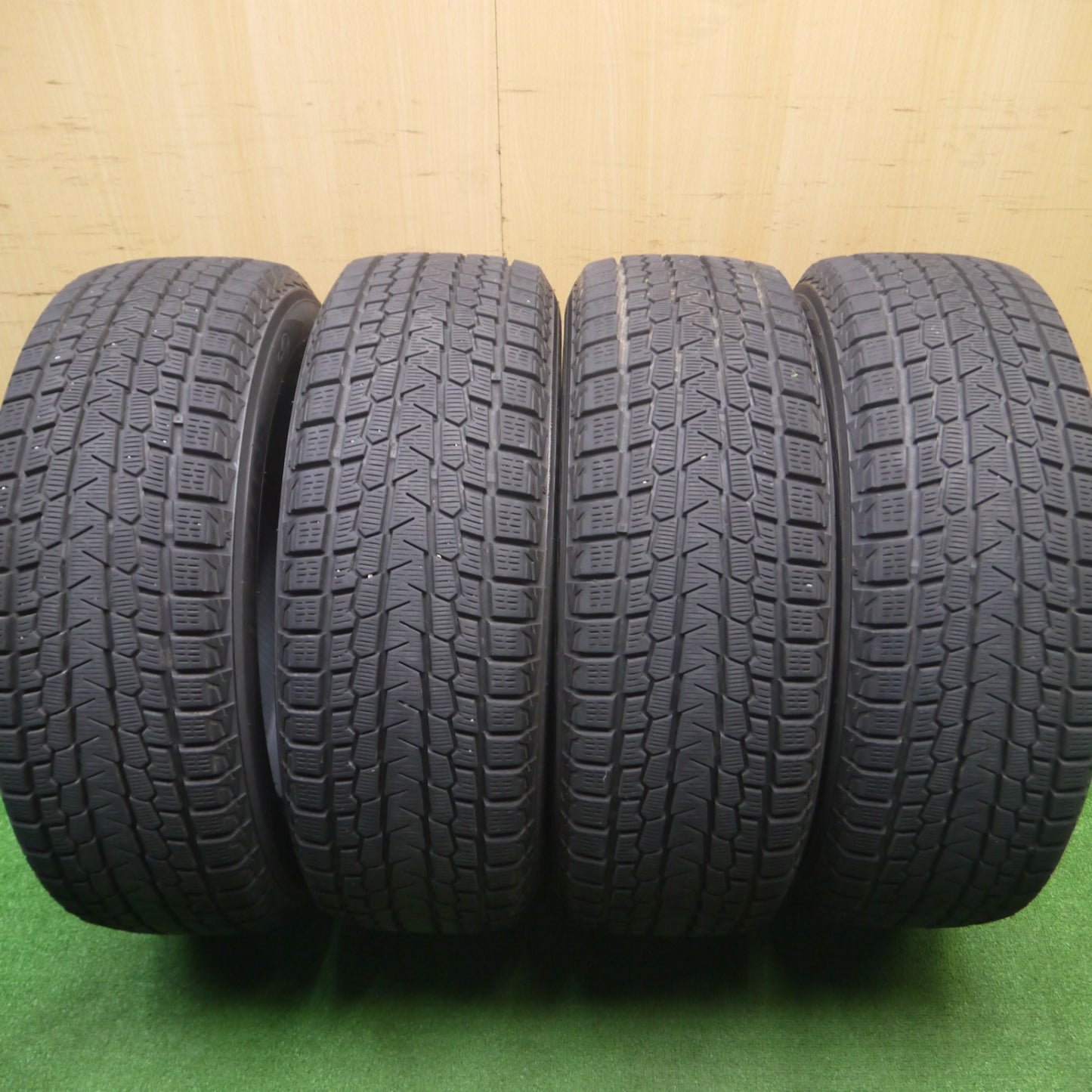 [送料無料] バリ溝！9.5分★スタッドレス 225/60R17 ヨコハマ アイスガード G075 タイヤ 17インチ フォレスター アルファード等★4110609Hスタ