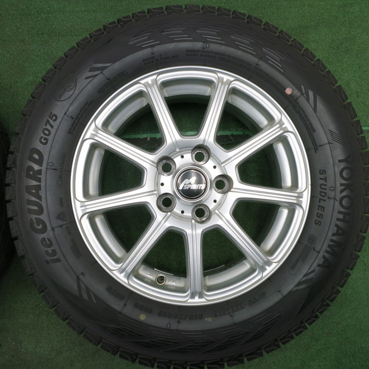 *送料無料* バリ溝！9.5分★スタッドレス 215/70R16 ヨコハマ アイスガード G075 M SPIRITS Mスピリッツ 16インチ PCD114.3/5H★4040307NJス